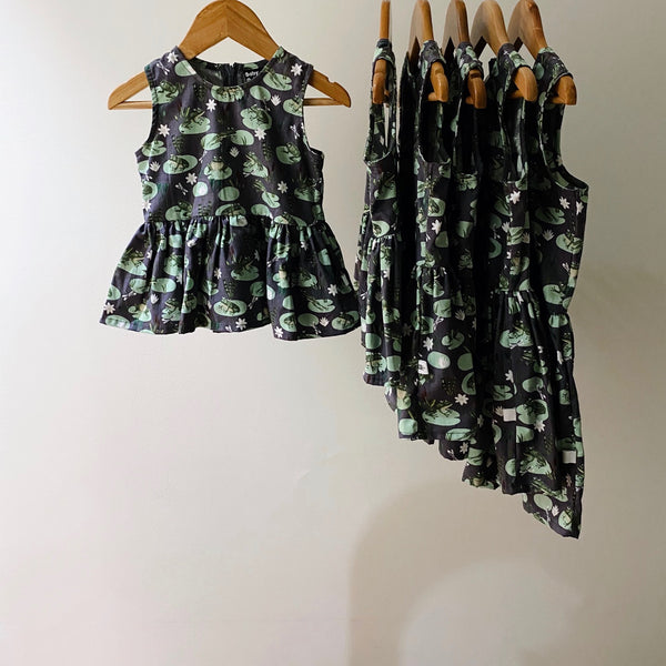 Twirly Peplum Top - frogs
