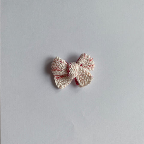 Ribbed Hand Knitted Bow Clippy