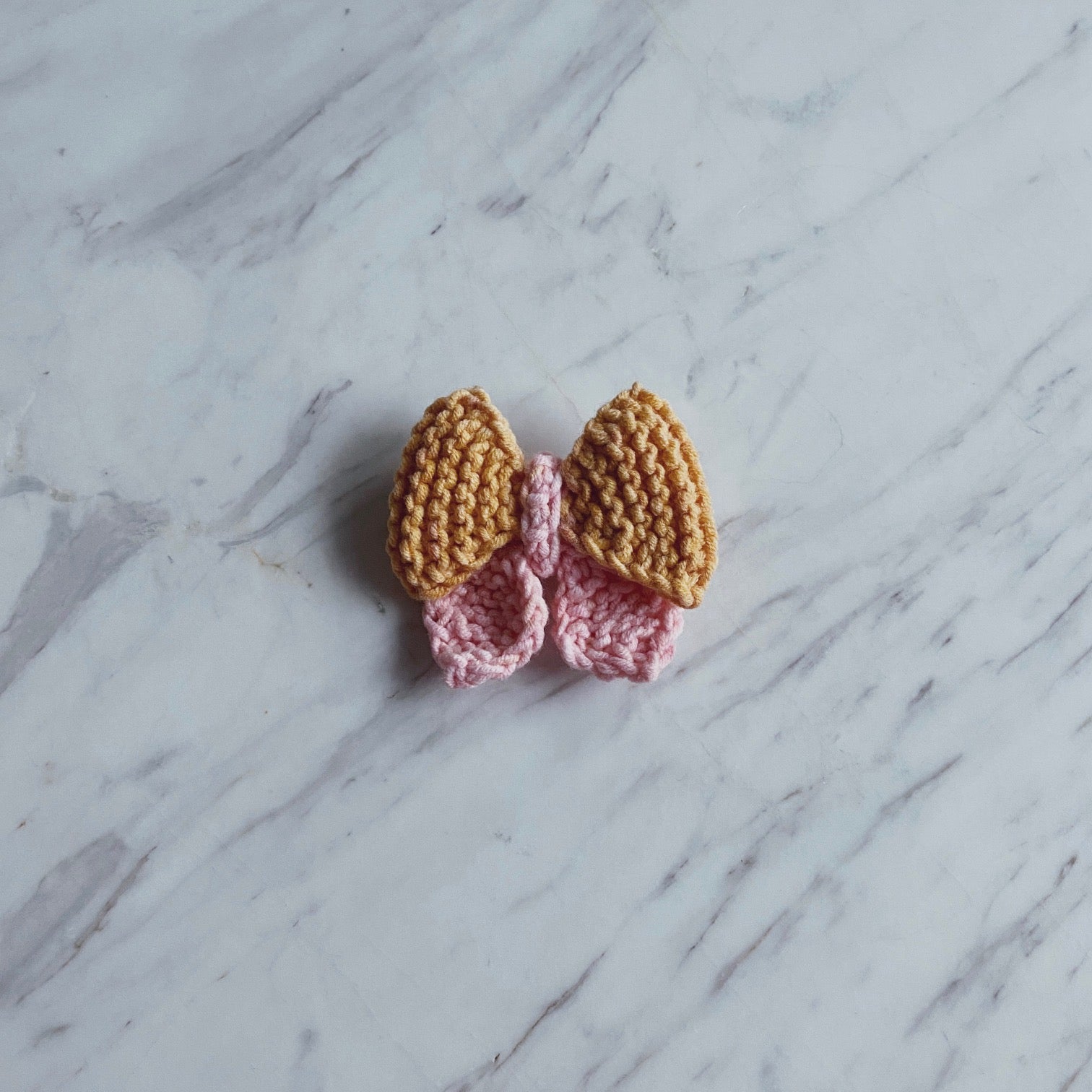 Puff Sailor Hand Knitted Bow Clippy