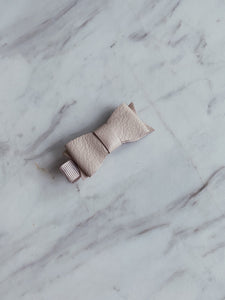 Leather Baby Bow Clippy